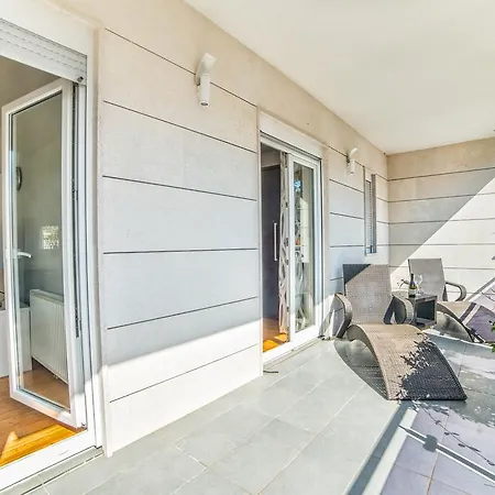 Stella Adria 4404 Apartamento